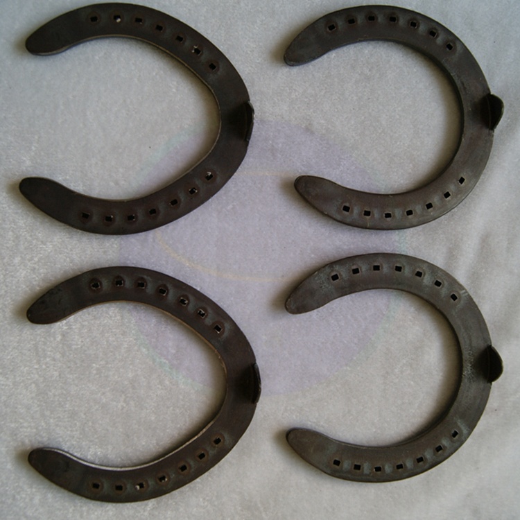 Factory Direct Forged Racing Horseshoes Affordable Steel Wholesale for Horses with Anti Slip Performance and Long Lifespan