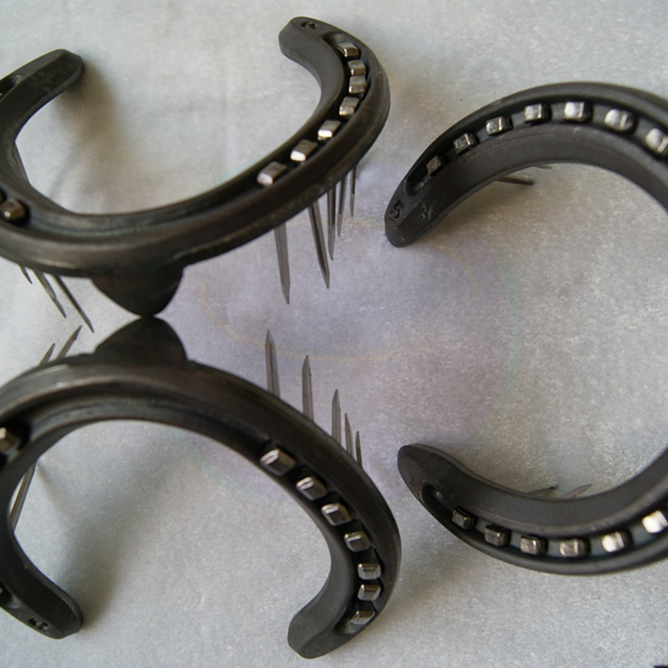 Bulk Horseshoes Direct from Chinese Manufacturer High Quality Steel Drop Forged Racing Horseshoes Available in Multiple Sizes