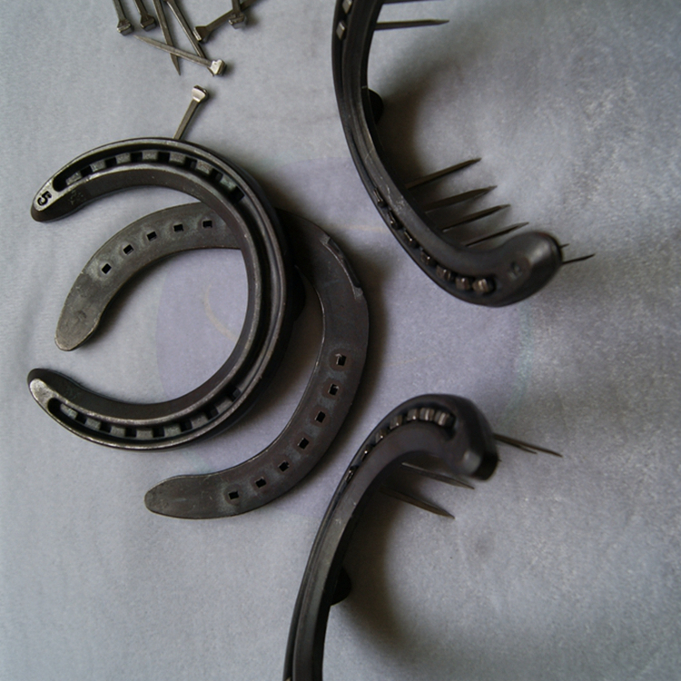 Bulk Horseshoes Direct from Chinese Manufacturer High Quality Steel Drop Forged Racing Horseshoes Available in Multiple Sizes
