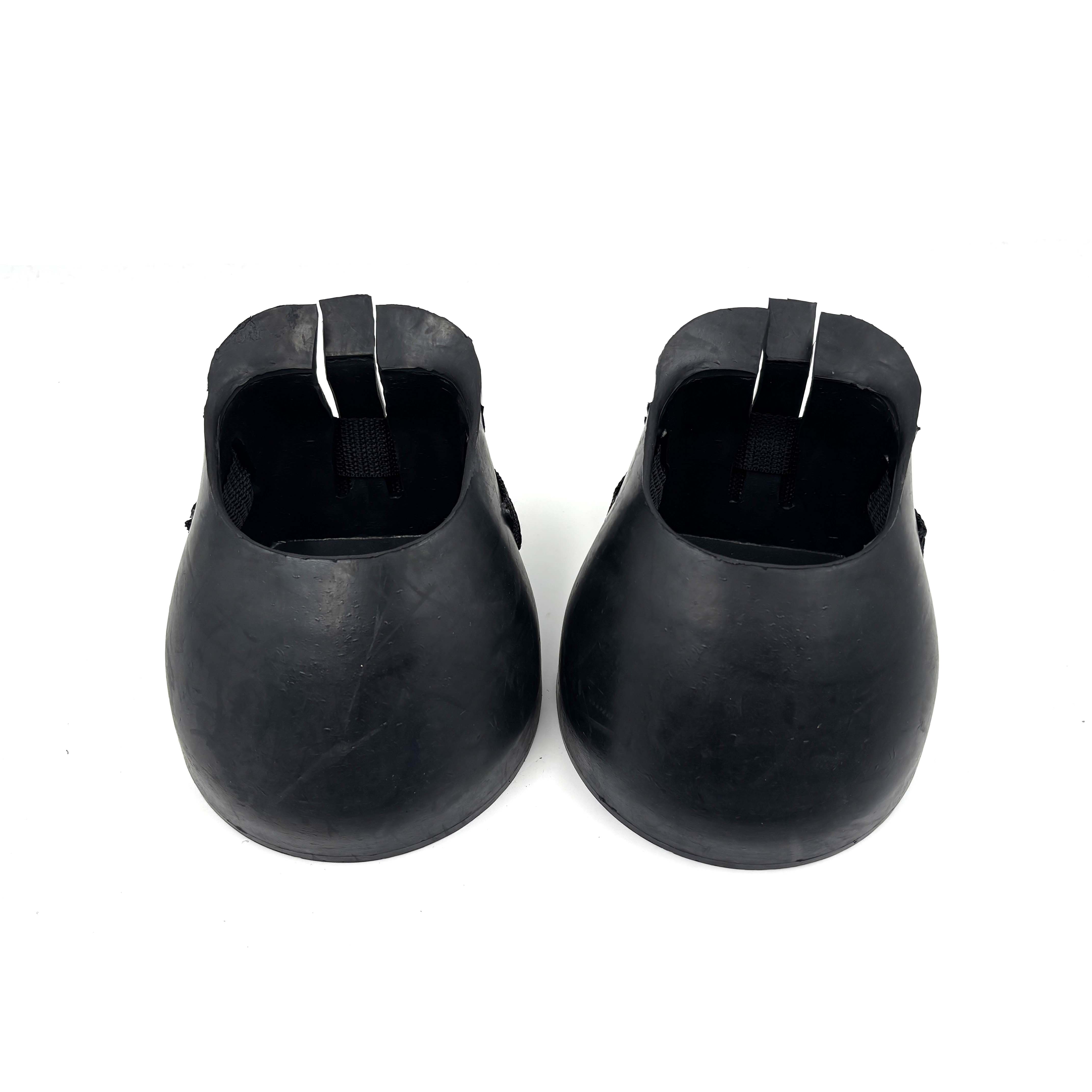 Schwarze Hufglocken f&uuml;r Hufschutz und Reitsport