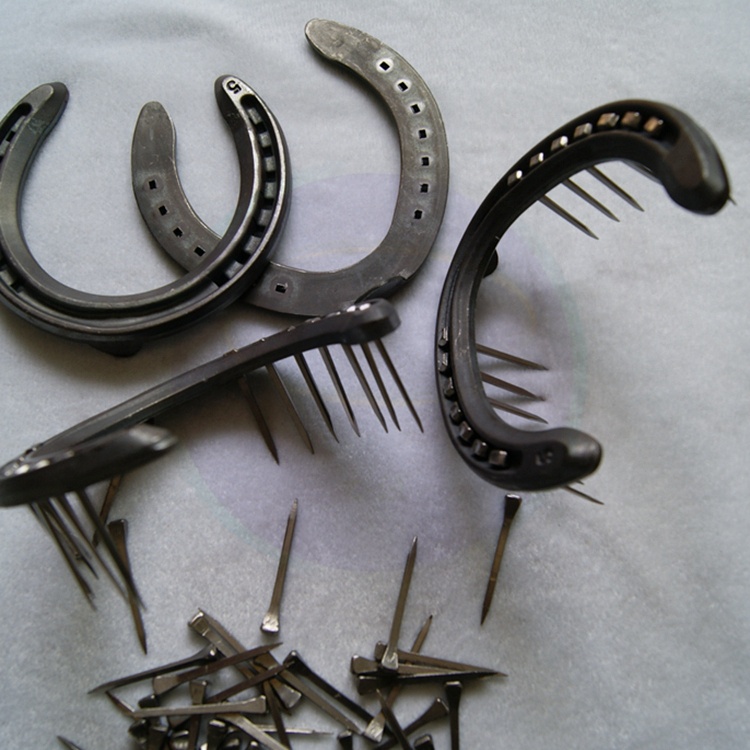 Factory Direct Forged Horseshoe Set Racing Horseshoes Made of Steel Available in Various Sizes OEM Accepted for Equestrian Performance