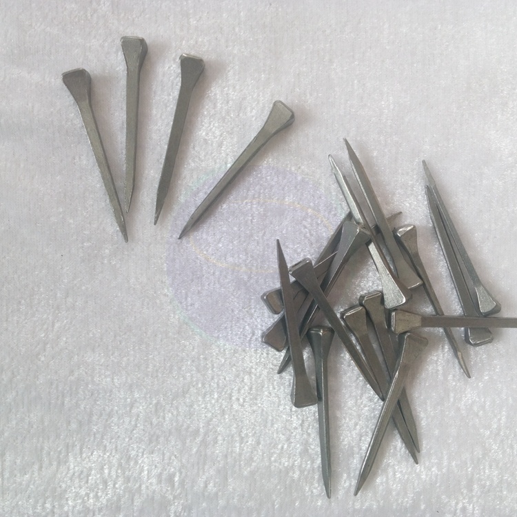 Clavos de acero para herrar E4 directos de f&aacute;brica china pulidos anticorrosivos duraderos suministro a granel