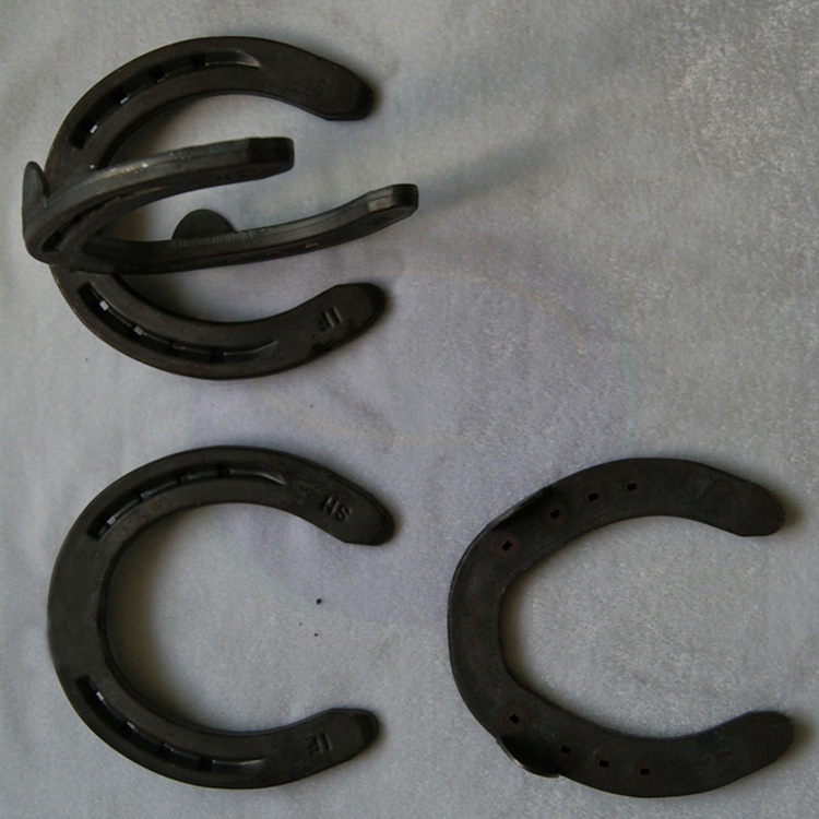 Ferri di cavallo economici all&rsquo;ingrosso con fornitura diretta dalla fabbrica, acciaio di alta qualit&agrave; resistente alla ruggine, disponibili in pi&ugrave; misure