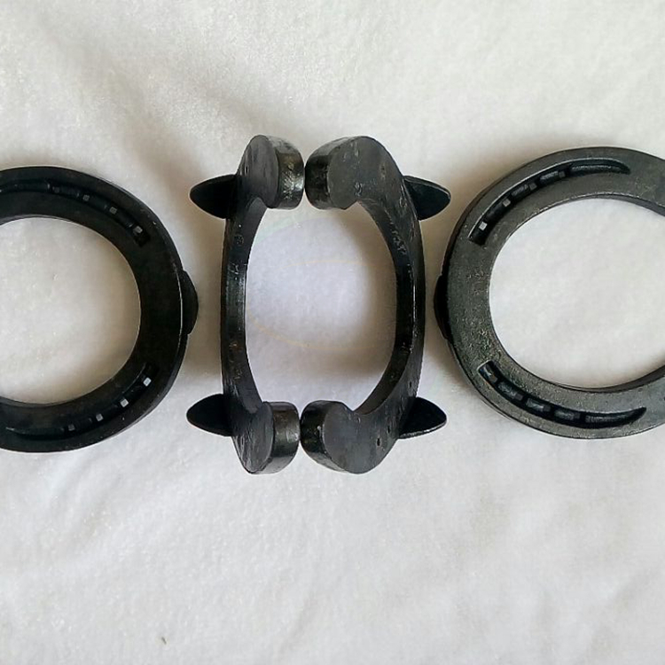 Ferri di cavallo economici all&rsquo;ingrosso con fornitura diretta dalla fabbrica, acciaio di alta qualit&agrave; resistente alla ruggine, disponibili in pi&ugrave; misure