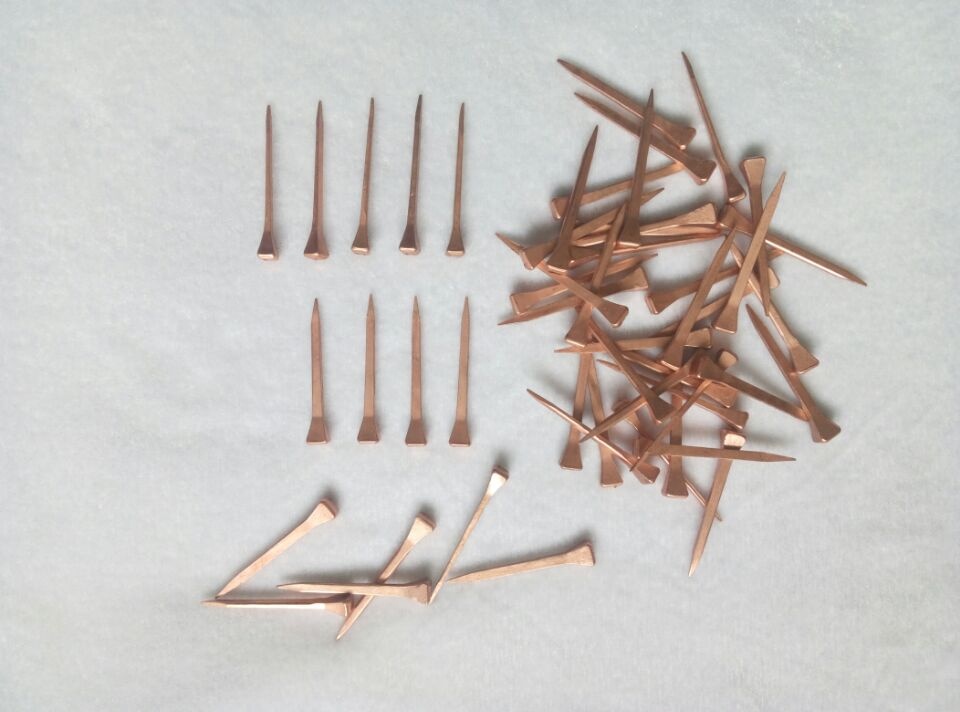 Kupferbeschichtete Rennhufn&auml;gel im Gro&szlig;handel aus Stahl, flexibel und langlebig, Gr&ouml;&szlig;e E4, 475mm, 250 St&uuml;ck pro Schachtel