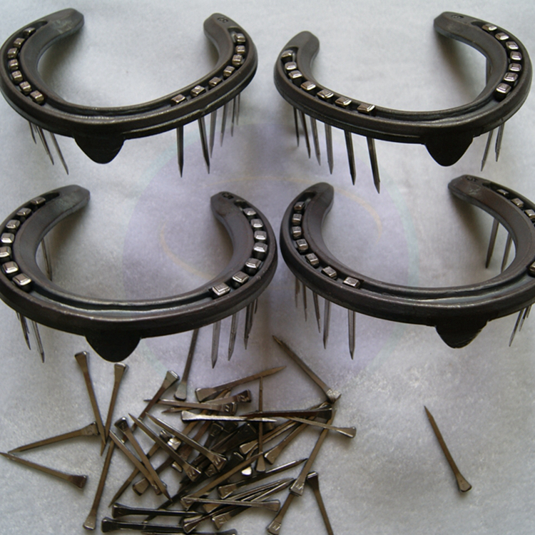 Drop-Forged Steel Racing Horseshoes with Toe Clip, Sizes 2-8 for Farrier and Wholesale Supply