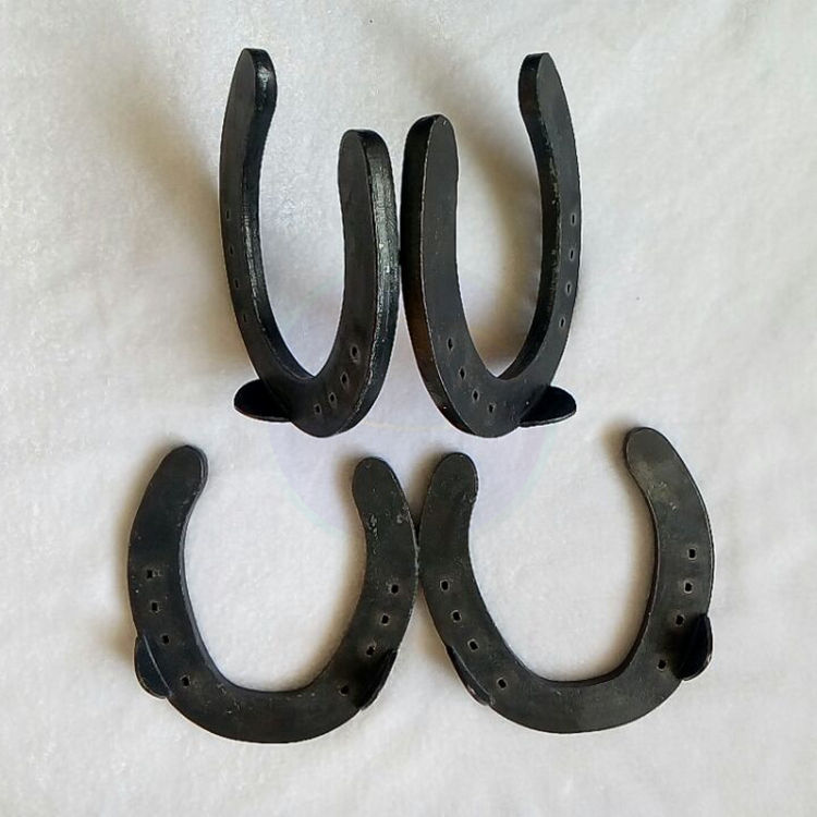 Chinese Factory Direct Iron Horseshoes for Horse Racing Personalized Steel Lightweight Durable Custom Sizes