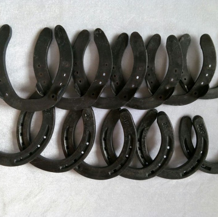 Vente en gros directe d&rsquo;usine chinoise de fers &agrave; cheval en acier pour voltige et saut avec syst&egrave;me de pin&ccedil;ons, plusieurs tailles disponibles