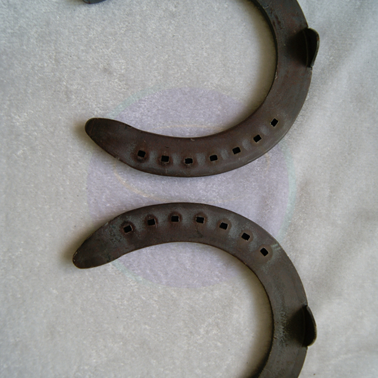 Factory Direct Throwing Horseshoes for Racing Made from Durable Steel for Farrier Tools High Performance and Long Lifespan